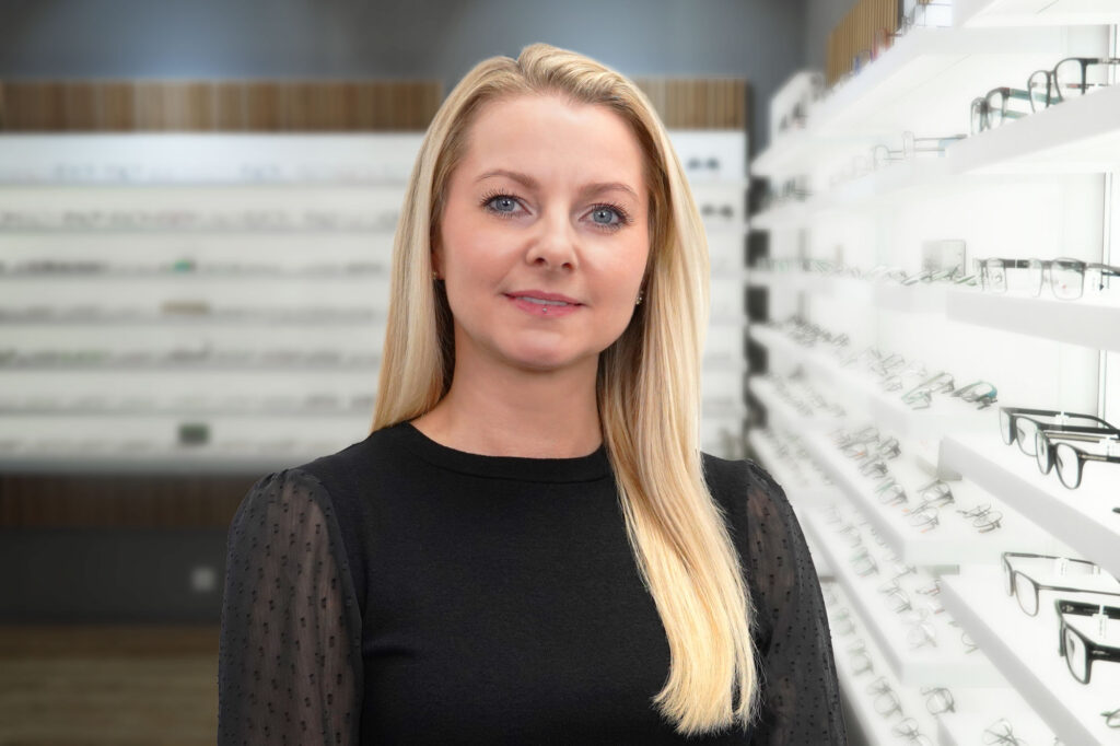 Mareike Schneemann: Buchhaltung und Büroassistenz bei Wichmann Brillen und Hörgeräte in Peine.